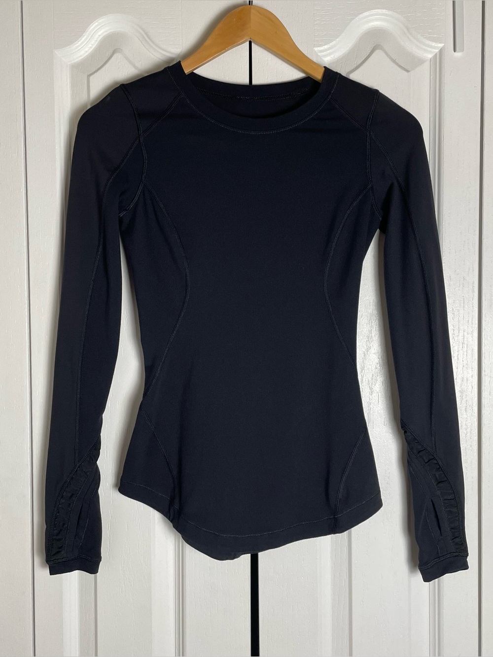 Lululemon Run: Reflect Long Sleeve Pullover Top Women’s 2 Black Reflect Fitted - Picture 4 of 15